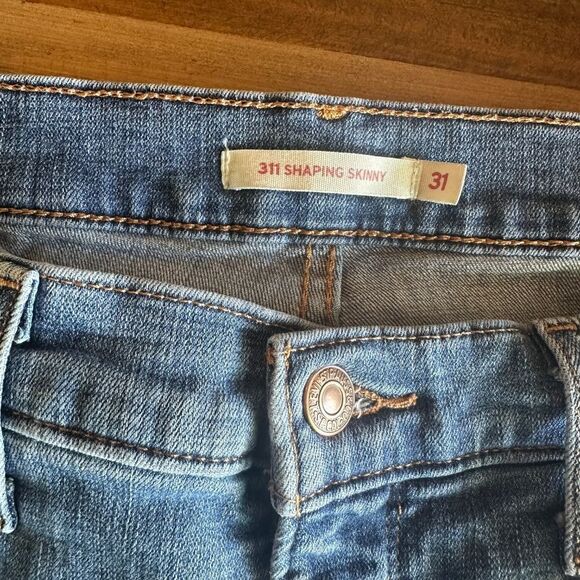 LEVIS SHAPING SKINNY "311"JEANS FRAYED ANKLE SIZE 31 - Picture 3 of 4